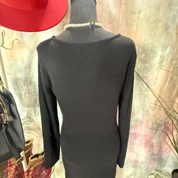 📌Almost Famous Knitted Long Sleeves Rayon Blend Sweater Dress - Picture 8 of 14